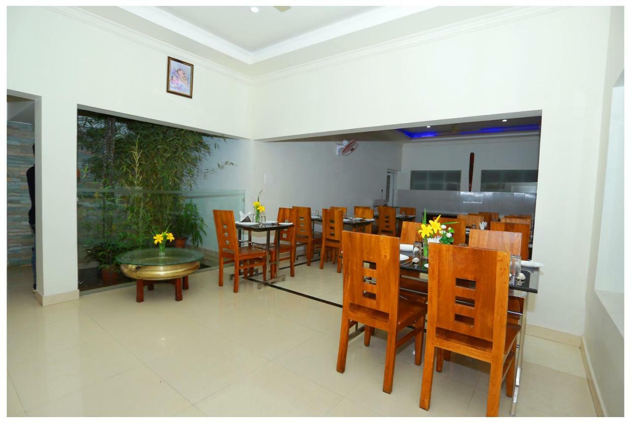 Holiday Vagamon Εξωτερικό φωτογραφία