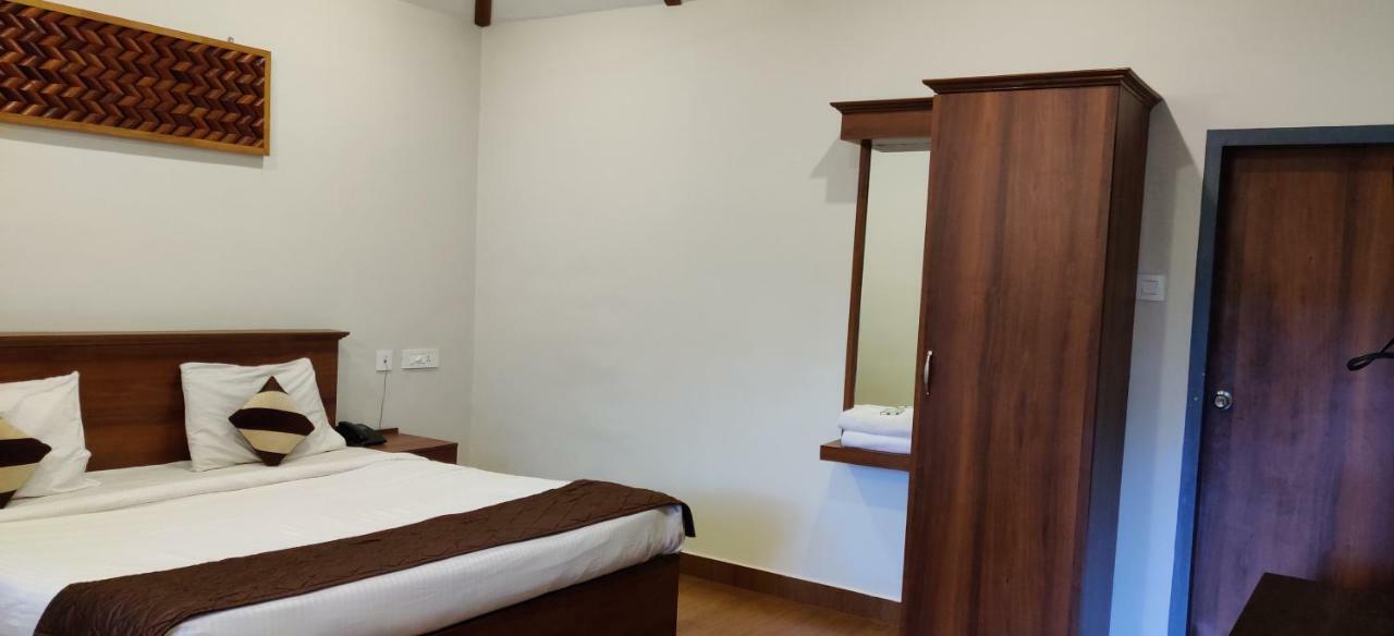 Holiday Vagamon Εξωτερικό φωτογραφία