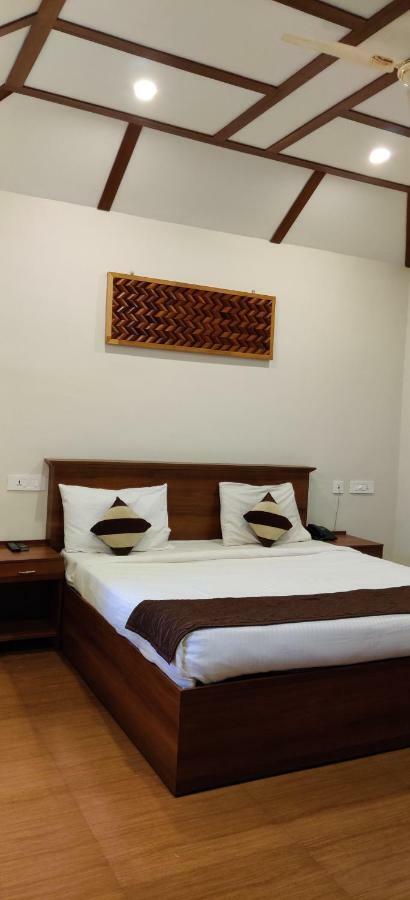 Holiday Vagamon Εξωτερικό φωτογραφία